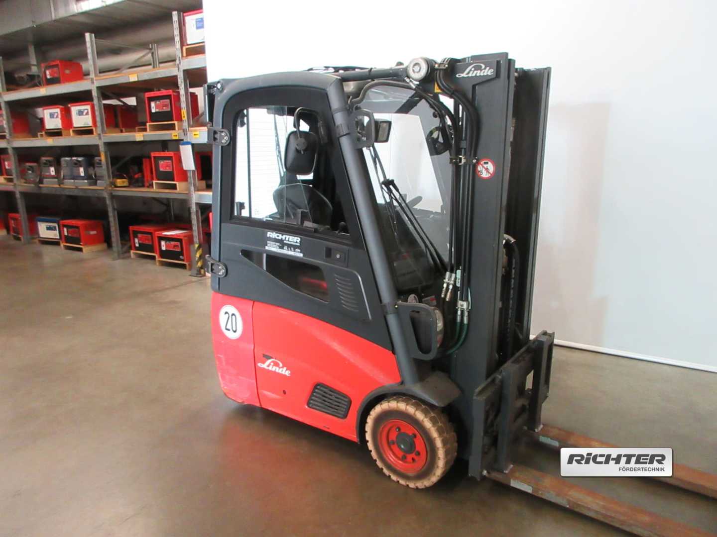 Gabelstapler gebraucht LINDE E14 ELEKTRO DREIRADFRONTSTAPLER (13074730)