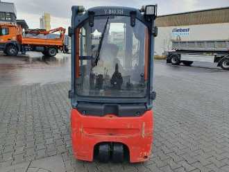 Gabelstapler gebraucht LINDE E18 - 01 / Triplex: 4.50m! / SS / nur 5.672h! ELEKTRO VIERRADFRONTSTAPLER (13024702)