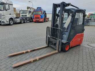 Gabelstapler gebraucht LINDE E18 - 01 / Triplex: 4.50m! / SS / nur 5.672h! ELEKTRO VIERRADFRONTSTAPLER (13024702)