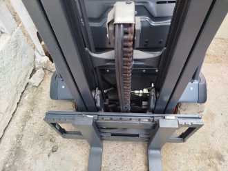 Gabelstapler gebraucht LINDE E18-02 EVO ELEKTRO DREIRADFRONTSTAPLER (13075124)