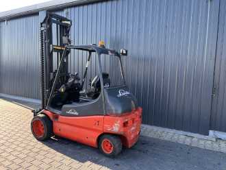Gabelstapler gebraucht LINDE E30/02 ELEKTRO VIERRADFRONTSTAPLER (13070466)