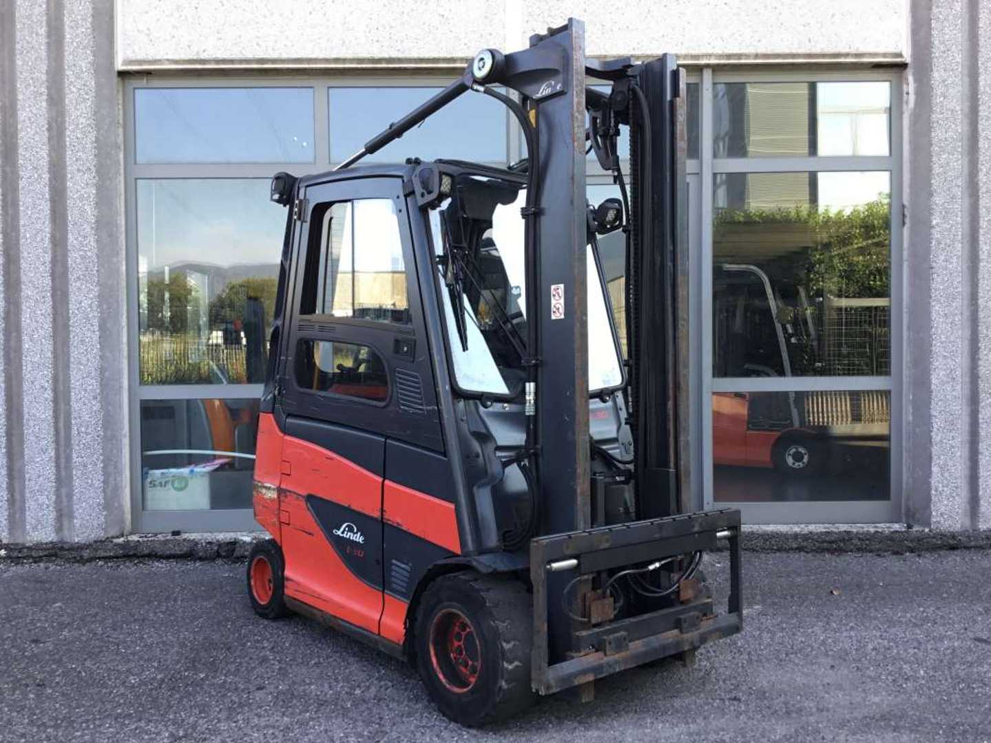 Gabelstapler gebraucht LINDE E30H-01/600 ELEKTRO VIERRADFRONTSTAPLER (13069917)