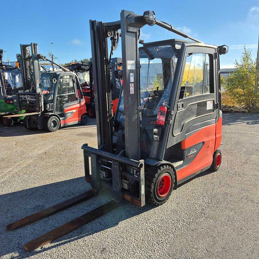 Gabelstapler gebraucht LINDE E30H ELEKTRO VIERRADFRONTSTAPLER (13074114)