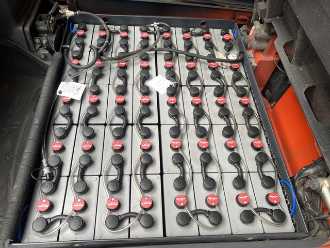 Gabelstapler gebraucht LINDE E30L-01 ELEKTRO VIERRADFRONTSTAPLER (13058577)