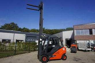 Gabelstapler gebraucht LINDE H 30D-02 - Nur 2.417 Stunden - Triplex DIESEL VIERRADFRONTSTAPLER (13070651)