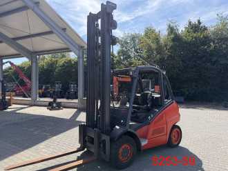 Gabelstapler gebraucht LINDE H 40 D DIESEL VIERRADFRONTSTAPLER (13061077) backdrop