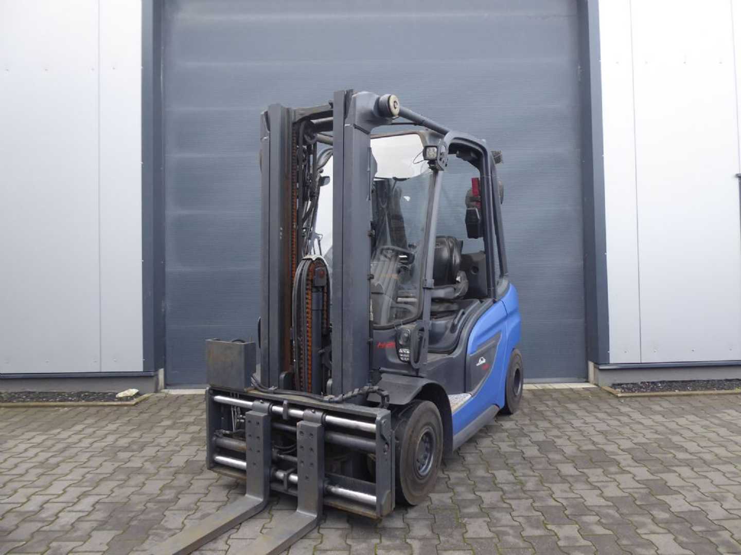 Gabelstapler gebraucht LINDE H25D DIESEL VIERRADFRONTSTAPLER (13071235)