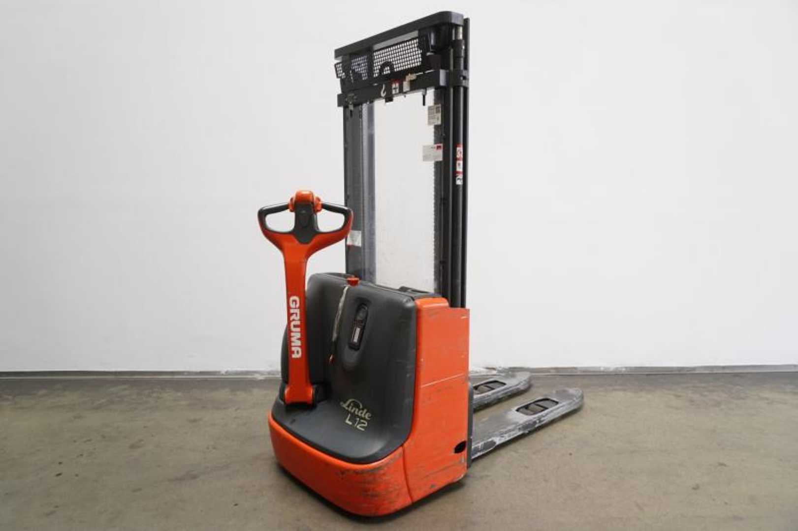 Gabelstapler gebraucht LINDE L 12 1172 ELEKTRO HOCHHUBWAGENDEICHSEL (13044094)