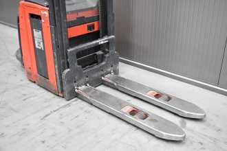 Gabelstapler gebraucht LINDE L 14 AP /58860/ ELEKTRO HOCHHUBKOMMISSIONIERER (13071851)