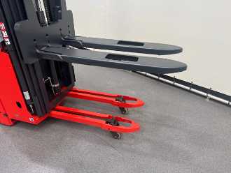 Gabelstapler gebraucht LINDE L 16 B-i ELEKTRO HOCHHUBWAGENDEICHSEL (13071652)