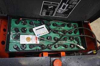 Gabelstapler gebraucht LINDE L 16 - Triplex - 4.266mm Hubhöhe ELEKTRO HOCHHUBWAGENDEICHSEL (13075825)