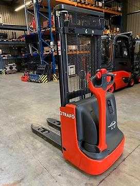 Gabelstapler gebraucht LINDE L12 ELEKTRO HOCHHUBWAGENDEICHSEL (12970443)