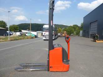 Gabelstapler gebraucht LINDE L12 ELEKTRO HOCHHUBWAGENDEICHSEL (13062310)