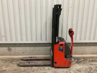 Gabelstapler gebraucht LINDE L12 ION BR1172 ELEKTRO HOCHHUBWAGENDEICHSEL (13067045) backdrop