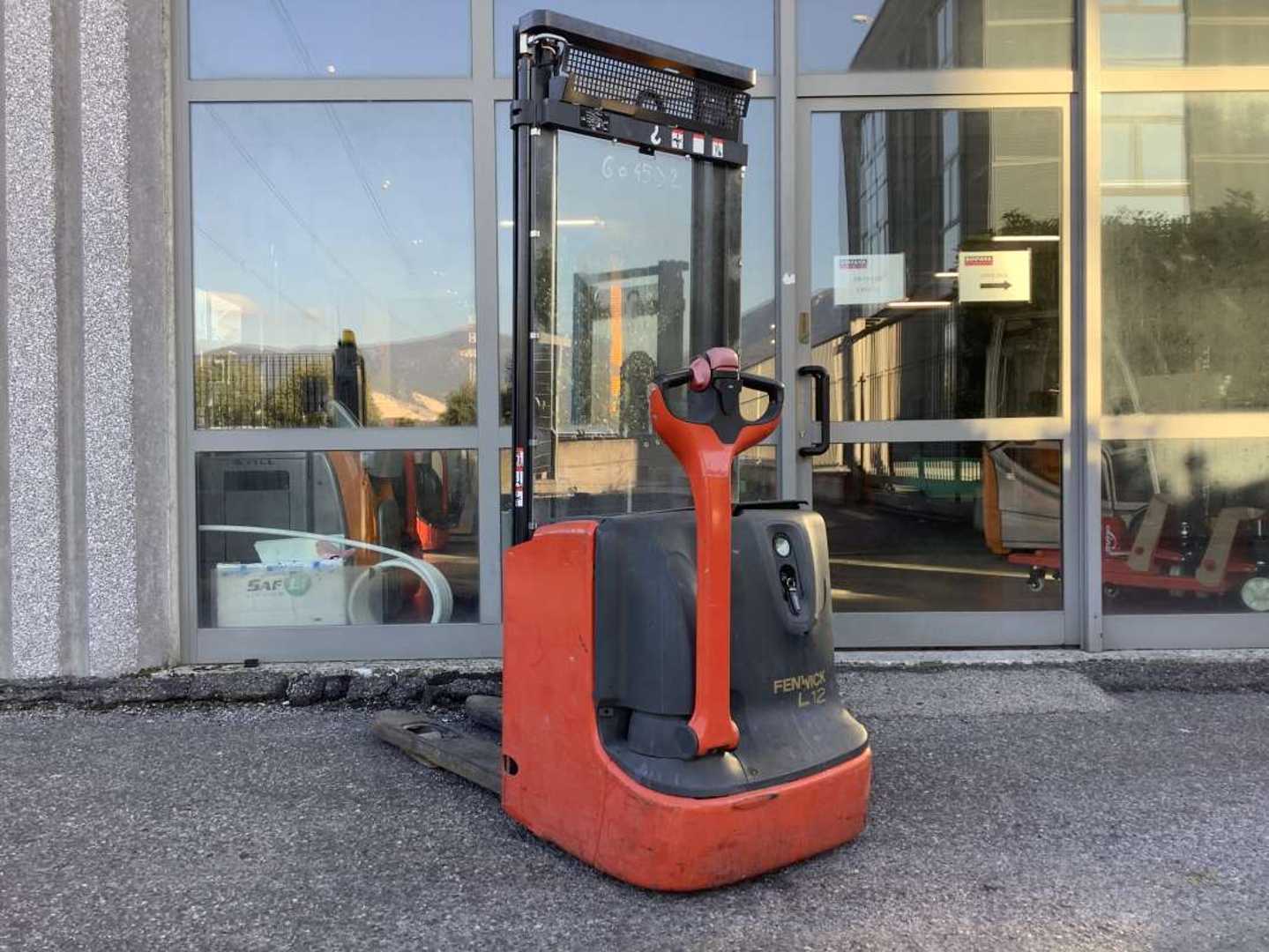 Gabelstapler gebraucht LINDE L12L ELEKTRO HOCHHUBWAGENDEICHSEL (13076396)
