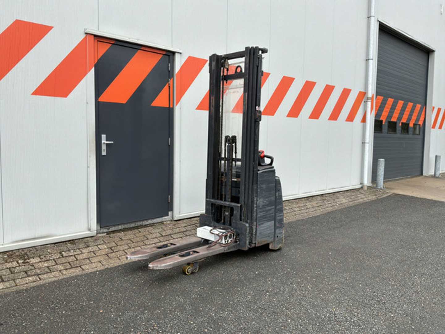 Gabelstapler gebraucht LINDE L14 ELEKTRO HOCHHUBWAGENDEICHSEL (13073786)