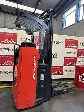 Gabelstapler gebraucht LINDE L14 RW ELEKTRO HOCHHUBWAGENFAHRERSITZ (13023468) backdrop