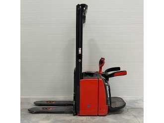 Gabelstapler gebraucht LINDE L14AP/1173 ELEKTRO HOCHHUBWAGENFAHRERSTAND (12920263) backdrop