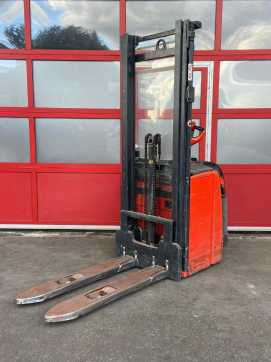 Gabelstapler gebraucht LINDE L14AP ELEKTRO HOCHHUBWAGENDEICHSEL (13071700) backdrop