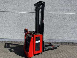 Gabelstapler gebraucht LINDE L14i ELEKTRO HOCHHUBWAGENDEICHSEL (13040443) backdrop