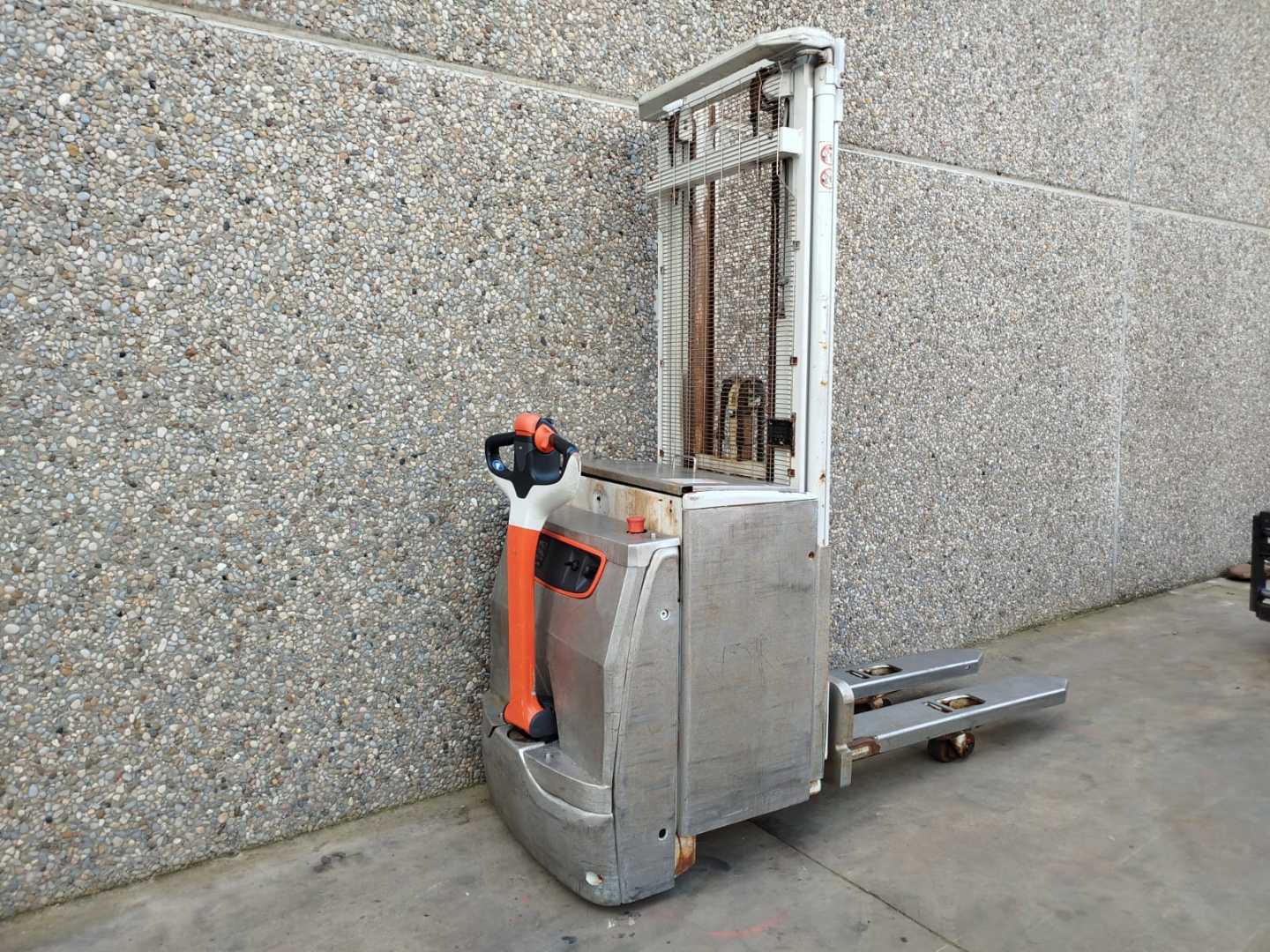Gabelstapler gebraucht LINDE L14i inox ELEKTRO HOCHHUBWAGENDEICHSEL (12991807)