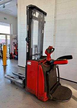 Gabelstapler gebraucht LINDE L16APi/1173 ELEKTRO HOCHHUBWAGENFAHRERSTAND (12944282) backdrop