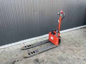 Gabelstapler gebraucht LINDE MT12 ELEKTRO NIEDERHUBWAGENDEICHSEL (13045016) backdrop