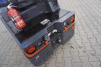 Gabelstapler gebraucht LINDE P 80 - Guter Zustand ELEKTRO SCHLEPPER (13064809)