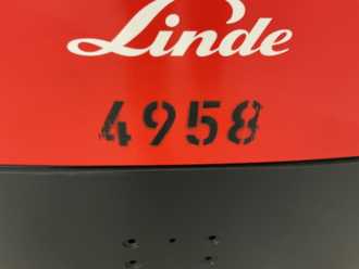 Gabelstapler gebraucht LINDE P250 ELEKTRO SCHLEPPER (13029576)