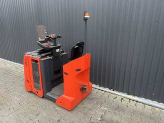 Gabelstapler gebraucht LINDE P30C ELEKTRO SCHLEPPER (13009621)