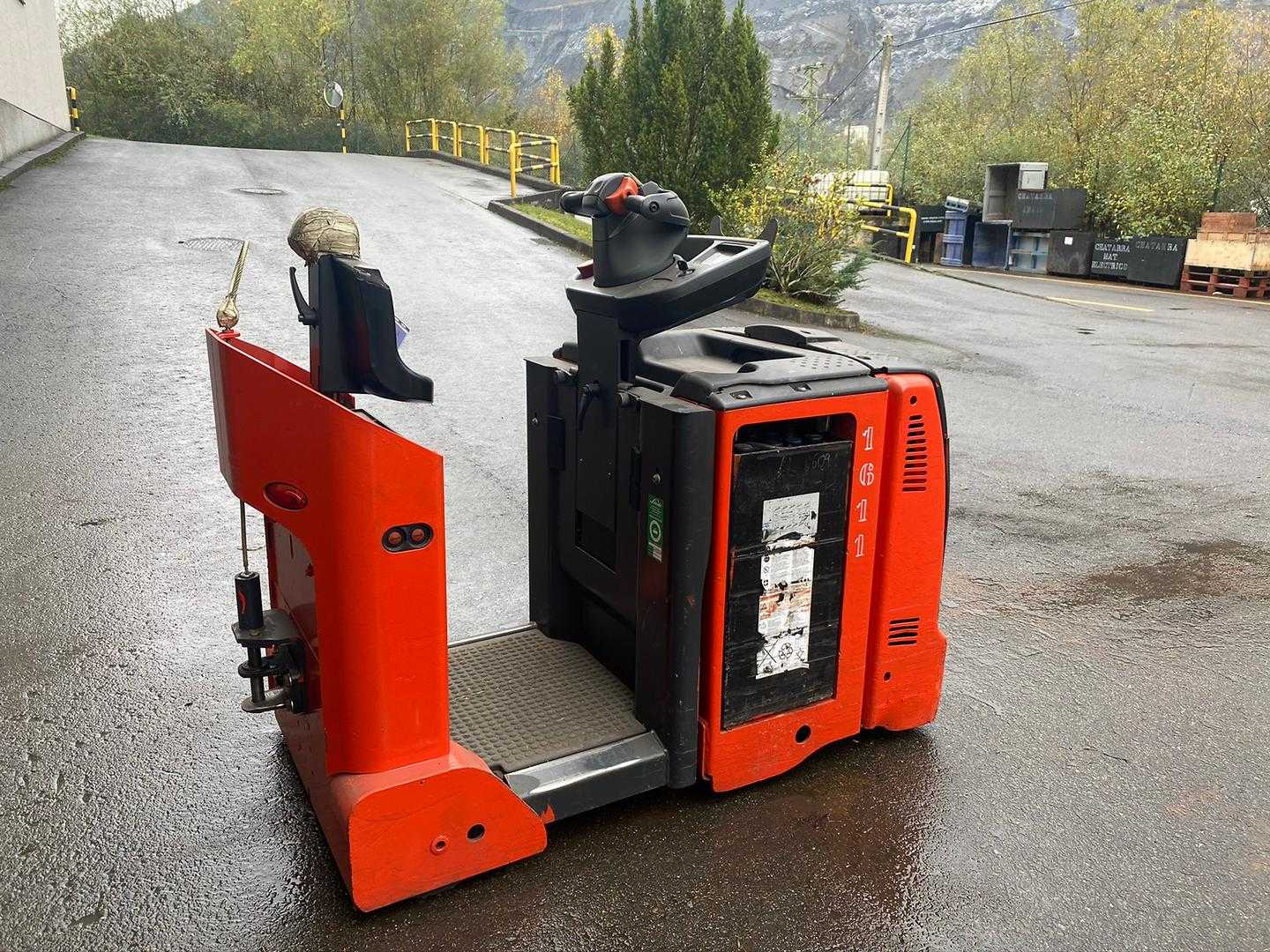 Gabelstapler gebraucht LINDE P50 C ELEKTRO SCHLEPPER (12585274)
