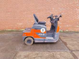 Gabelstapler gebraucht LINDE P80 ELEKTRO SCHLEPPER (13022833)