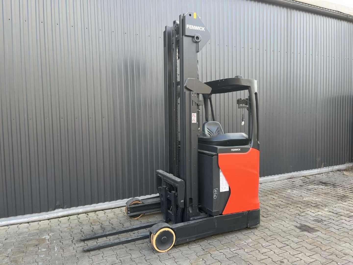 Gabelstapler gebraucht LINDE R14-01 ELEKTRO SCHUBMASTSTAPLER (13073447)