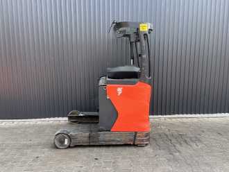 Gabelstapler gebraucht LINDE R14HD-01 ELEKTRO SCHUBMASTSTAPLER (13040104)