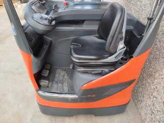 Gabelstapler gebraucht LINDE R16HD-01 ELEKTRO SCHUBMASTSTAPLER (13042036)