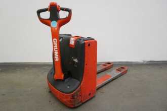 Gabelstapler gebraucht LINDE T 16 ION 1152 ELEKTRO NIEDERHUBWAGENDEICHSEL (13011116) backdrop