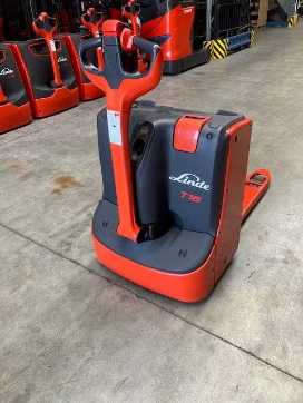 Gabelstapler gebraucht LINDE T16 1.000 mm Gabelzinken ELEKTRO NIEDERHUBWAGENDEICHSEL (13062705) backdrop