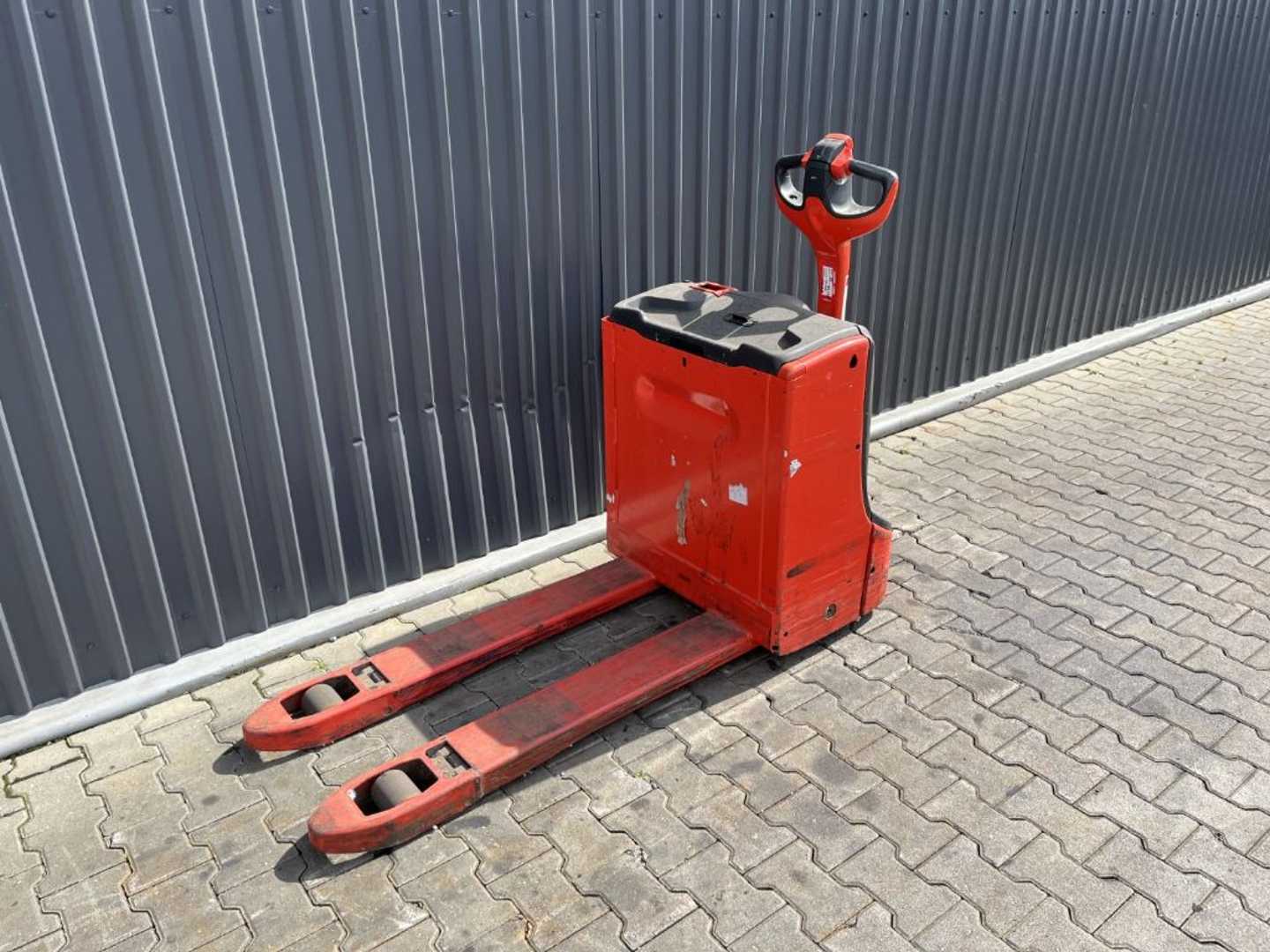 Gabelstapler gebraucht LINDE T16 ELEKTRO NIEDERHUBWAGENDEICHSEL (13065426)