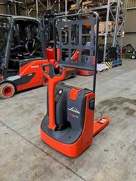 Gabelstapler gebraucht LINDE T16 ION 800 mm Gabelzinken ELEKTRO NIEDERHUBWAGENDEICHSEL (12938717) backdrop