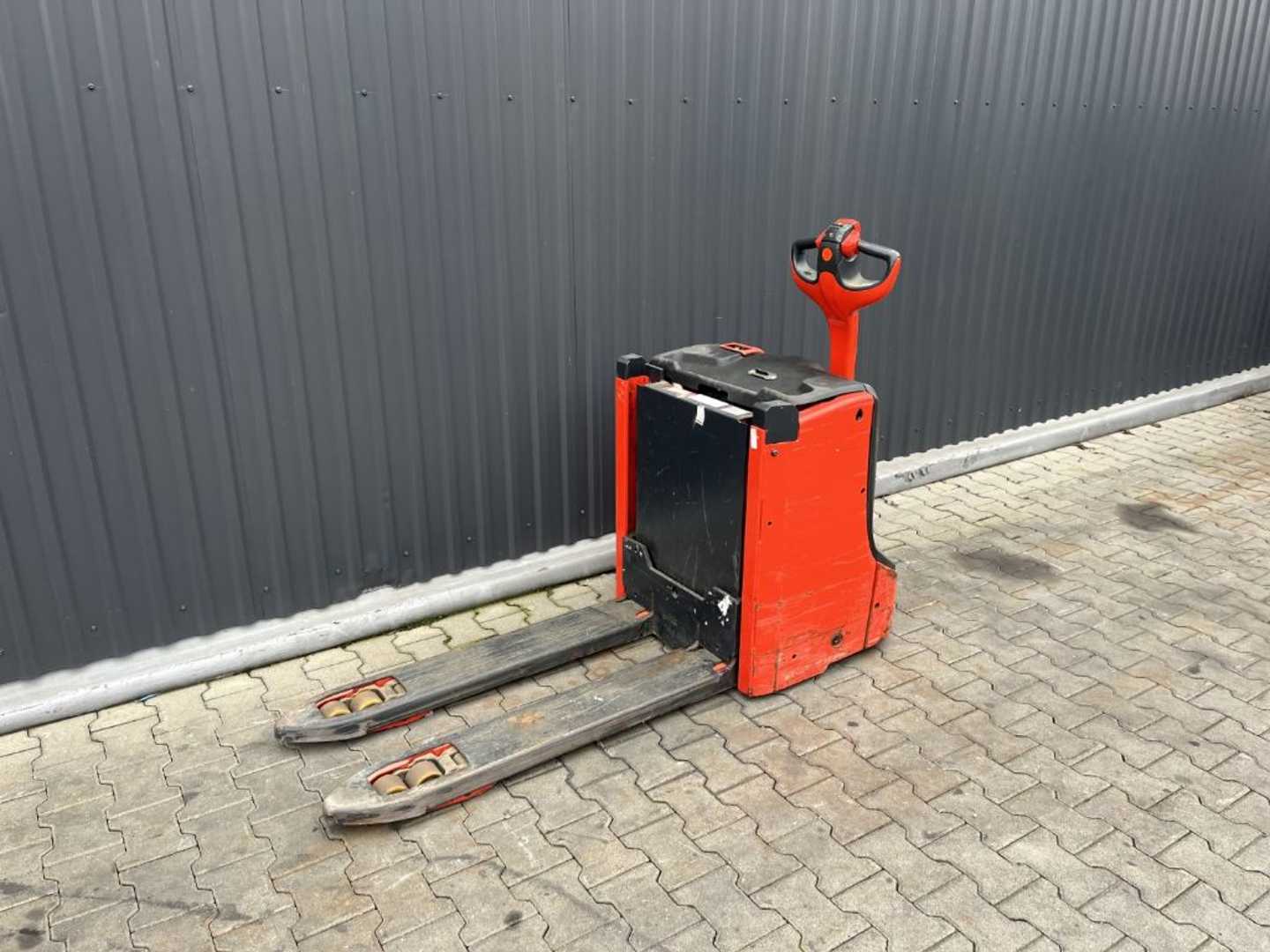 Gabelstapler gebraucht LINDE T16L ELEKTRO NIEDERHUBWAGENDEICHSEL (13074886)