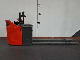 Gabelstapler gebraucht LINDE T25 SP : 2.5t(1156-00) ELEKTRO NIEDERHUBWAGENFAHRERSTAND (13060987) backdrop