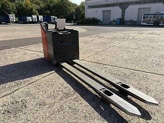 Gabelstapler gebraucht LINDE T25SP ELEKTRO NIEDERHUBWAGENFAHRERSTAND (13070431) backdrop