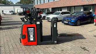 Gabelstapler gebraucht LINDE V 08-02 ELEKTRO NIEDERHUBKOMMISSIONIERER (13067970)