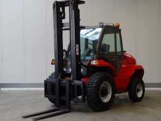 Gabelstapler gebraucht MANITOU M30 - TRIPLEX DIESEL GELAENDESTAPLER (12891441) backdrop