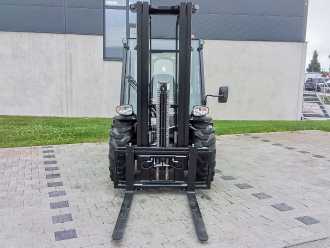 Gabelstapler gebraucht MANITOU MC 30-4 DIESEL GELAENDESTAPLER (12947549)