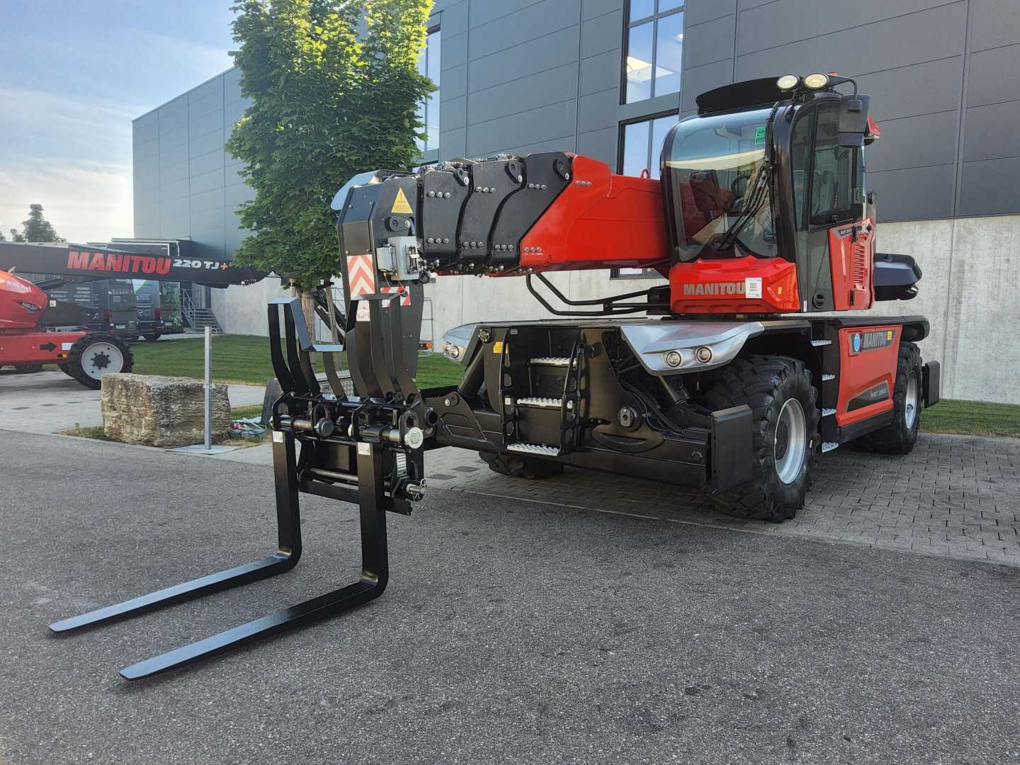 Gabelstapler gebraucht MANITOU MRT 3060 DIESEL TELESKOPARMSTAPLER (13072633)