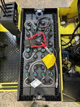 Gabelstapler gebraucht MARIOTTI ME 8C (300 ore lavoro) ELEKTRO DREIRADFRONTSTAPLER (12970466)