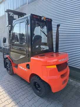 Gabelstapler gebraucht NOBLE CPCD 30 DIESEL VIERRADFRONTSTAPLER (13025609)