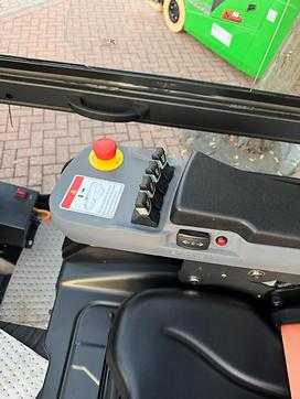Gabelstapler gebraucht NOBLELIFT FE4P38Q ELEKTRO VIERRADFRONTSTAPLER (13069944)