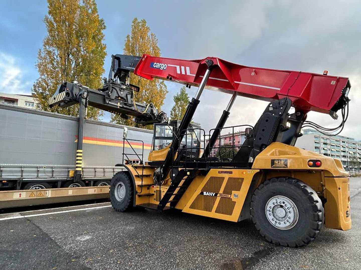 Gabelstapler gebraucht SANY SRSC45G5-P - PIGGYBACK SPREADER DIESEL REACHSTACKER (13069038)